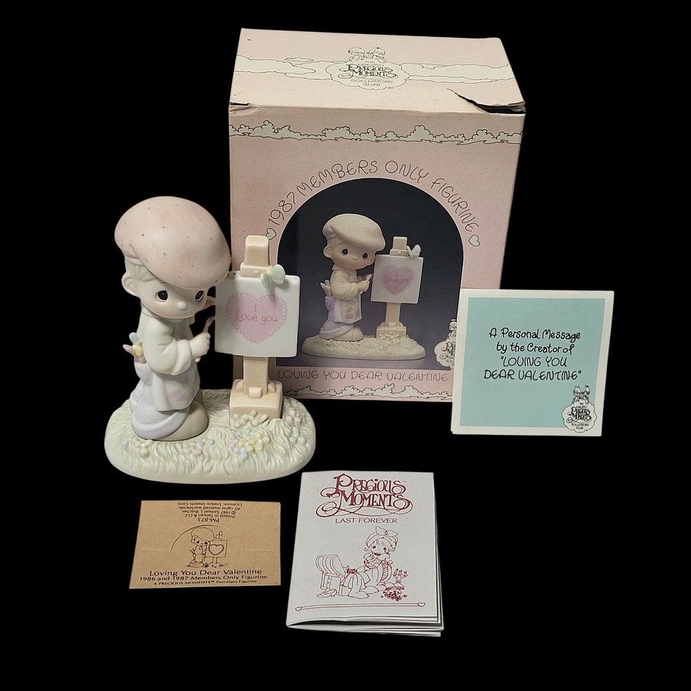 Precious Moments Loving You Dear Valentine 1987 Members Only Figurine PM-873 *